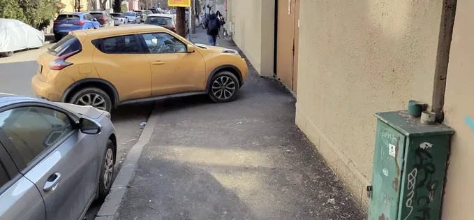 Bucureștiul pe liber: Se ridică bolizii parcați ilegal