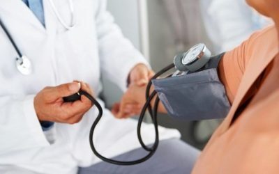 Cardiologul dezvăluie: 10 minute înainte de tensiune – gestul esențial