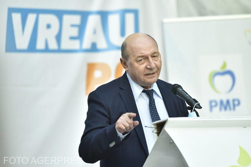 Băsescu: Nicușor Dan greșește grav, nu poate servi țara