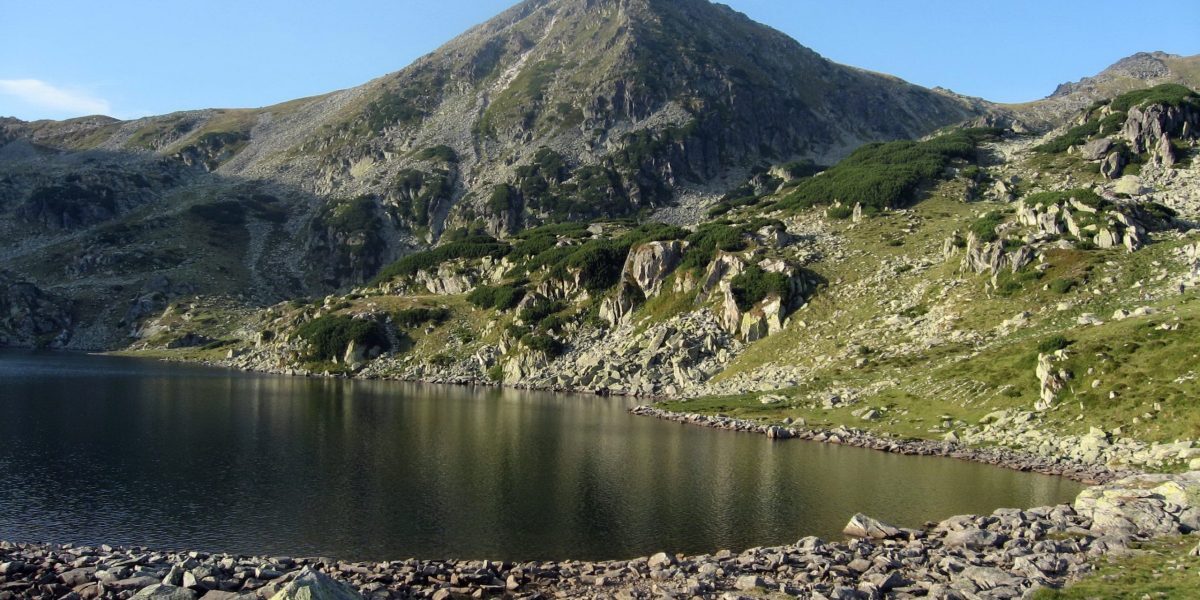 Bucura, lacul uriaș din Retezat, diamantul României