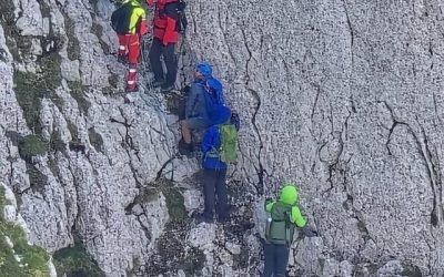 Piatra Craiului: Turiști FĂRĂ ECHIPAMENT, salvați după 7 ore epuizante