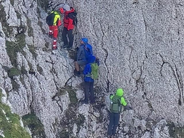 Piatra Craiului: Turiști FĂRĂ ECHIPAMENT, salvați după 7 ore epuizante