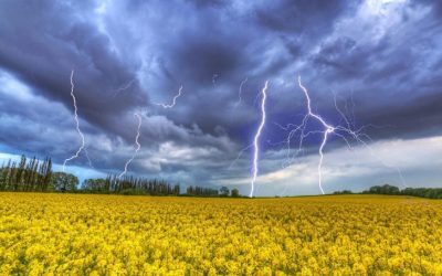 Vremea se prăbușește după caniculă. Alertă meteo în Ucraina