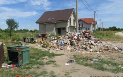 Case ilegale: Românii au un an să le salveze de la buldozer