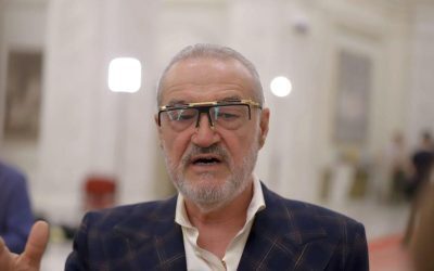 Becali, furios: Doi jucători, certați pe teren pentru ciocolată