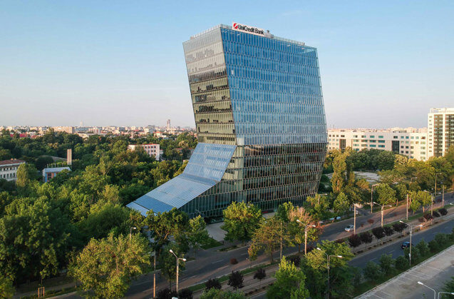 UniCredit Bank, credit Record pentru Seatbelt Consulting