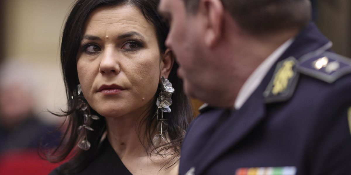 Președintele laudă, procurorii taie din partidele anti-PSD