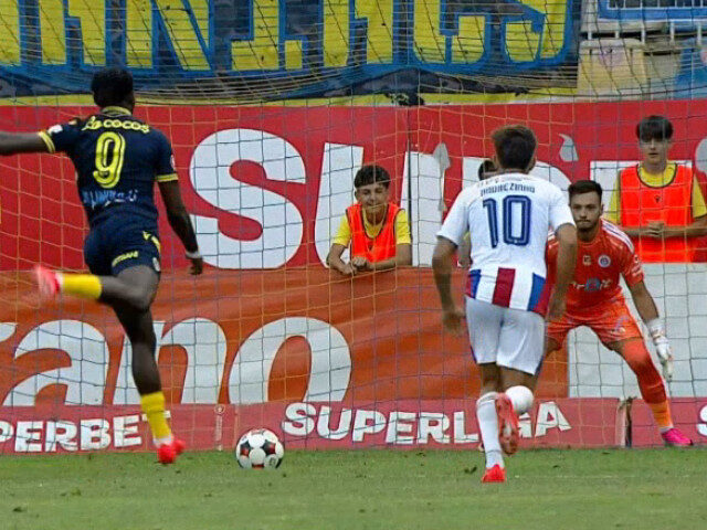 Petrolul – Oțelul: Moldovenii umilesc 5-1, noi pe viu