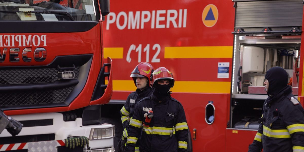 Incendiu uleiuri Constanța: RO-Alert pentru fum dens
