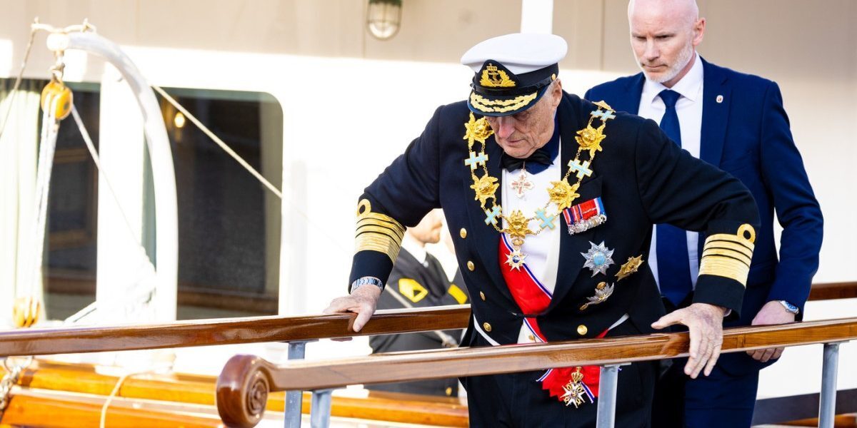 Regele Harald al Norvegiei este în stare „foarte gravă”. Familia regală și premierul și-au anulat deplasările