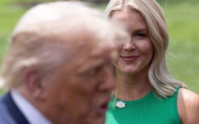 Trump: Karoline Leavitt, o piesă greu de înlocuit