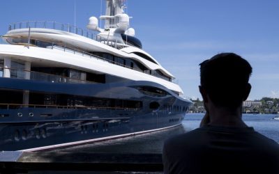 Zuckerberg: Superiahtul de 300 mil. $ ignoră un SOS