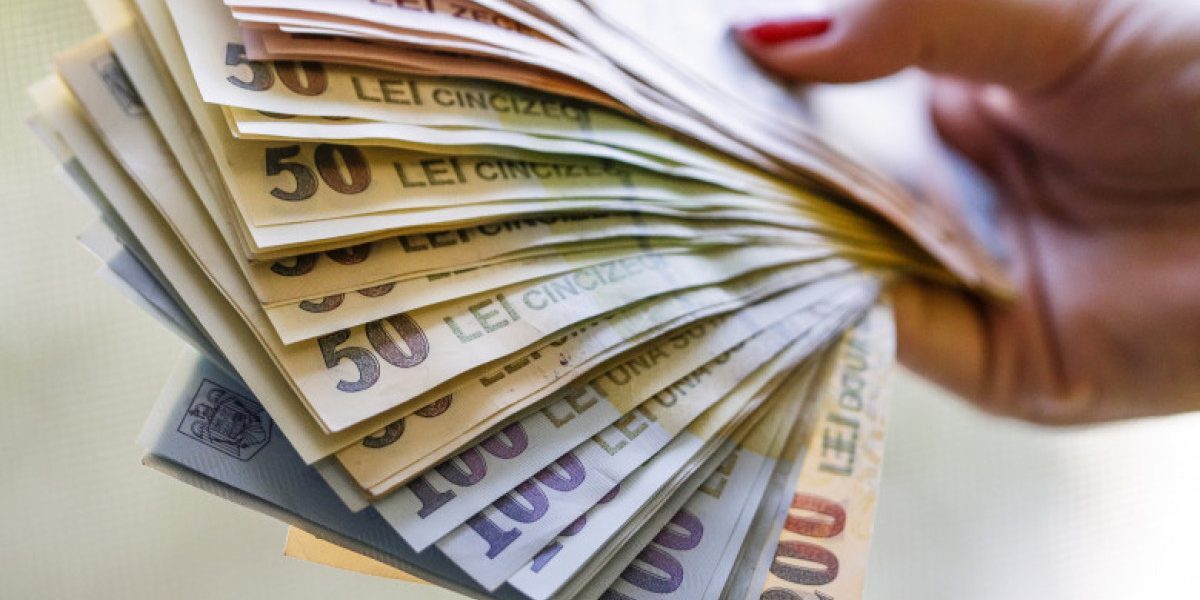 Trei ucraineni prinși în flagrant în România pentru înșelăciuni „metoda BNR”