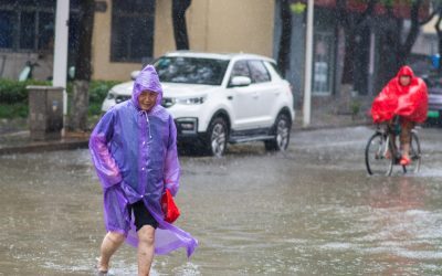 Dolphin devastator în China: Un milion evacuați, sute de zboruri anulate