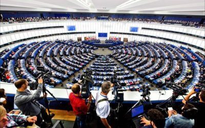 România sub presiune: UE cere înghețarea fondurilor, ”nu cec în alb”