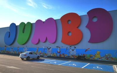 Magazinul dă vina pe taxe, dar în regiune afacerile înfloresc