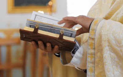 7 august: Sărbătoarea Ortodoxă și tradițiile ei. Cui îi spui „La mulți ani”