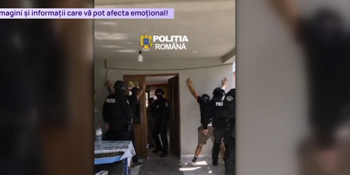 Tineri retinuti după atacul pe ambulanța din Cluj