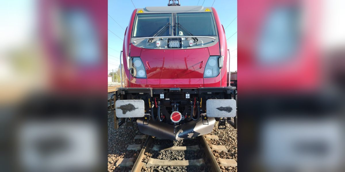 Locomotive noi, bani aruncați: De ce zac pe șine cele de 90 mil. €