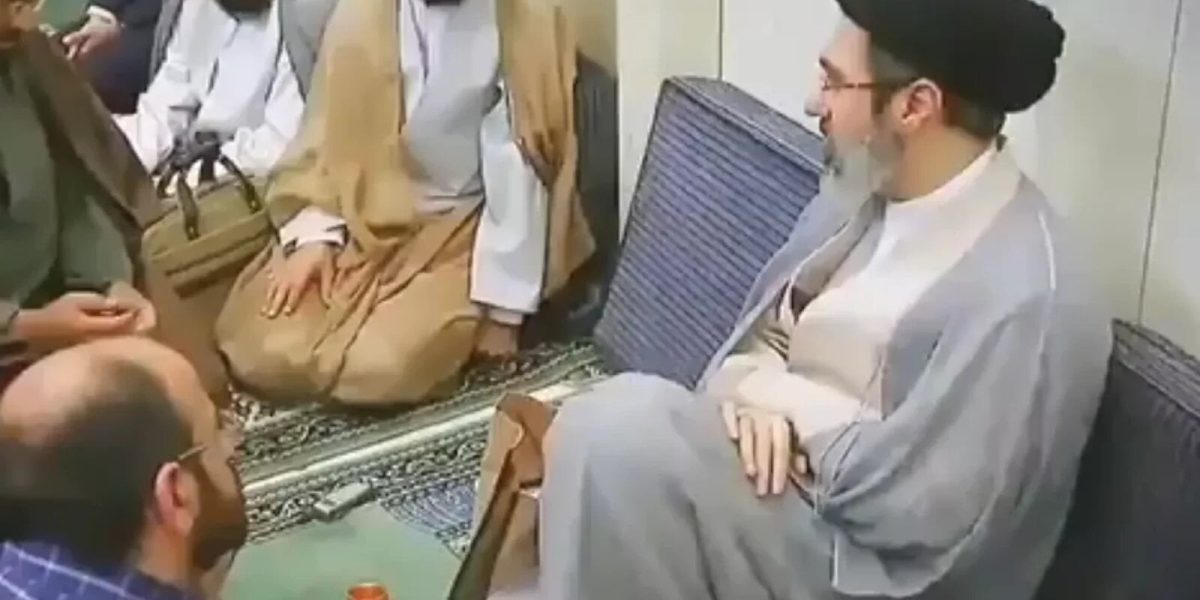 Ayatollahul Khamenei, apariție la 5 luni de la numirea sa în fruntea Iranului