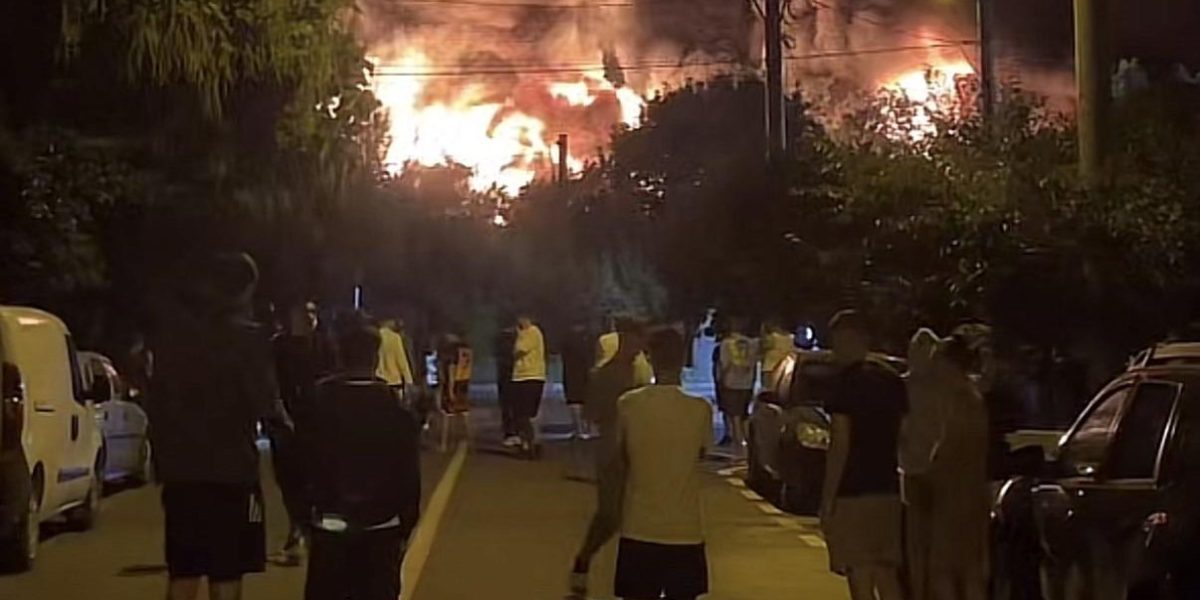 Incendiu major în Nordul Bucureștiului: RO-Alert în vigoare