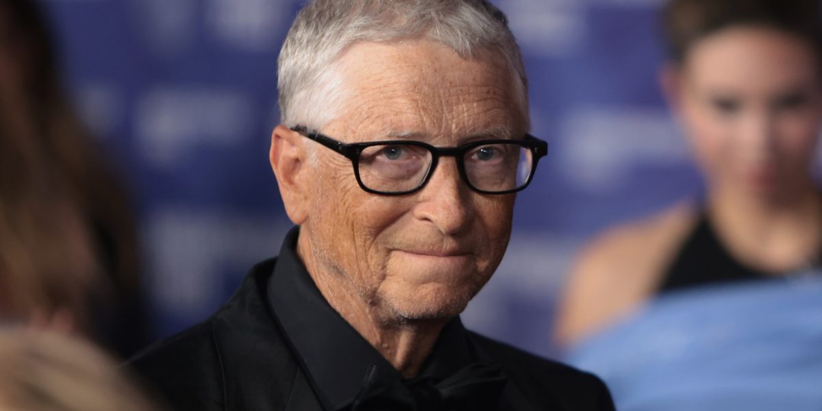 Gates: Guvernele nepregătite pentru AI, locuri de muncă dispărute