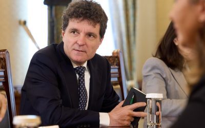 Nicosor Dan, lovitură la CCR: Atacă legea ANI