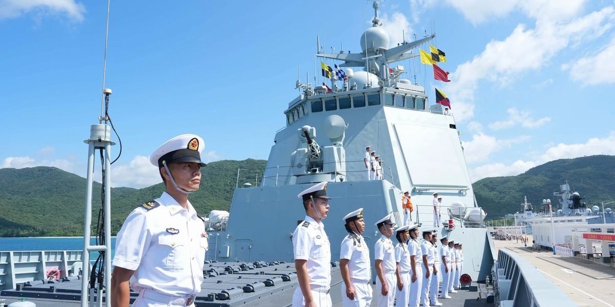 Armada uriașă, ținta, Marea Roșie sub asalt anti-pirat