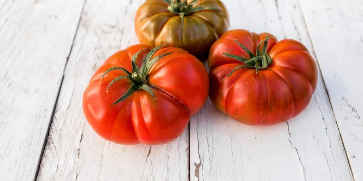 Trucul fermierului: Cum alegi roșia perfect coaptă