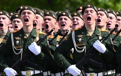 Rusi, luați cu arcanul pe front. Peste 55 caractere, dar sub 70