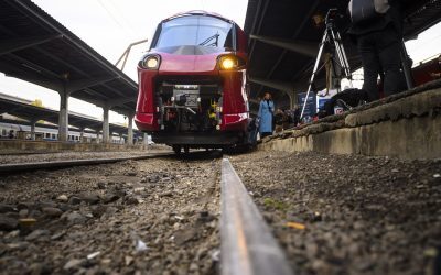 Incendiu lângă calea ferată blochează circulația trenurilor între Drăgănești Olt și Radomirești