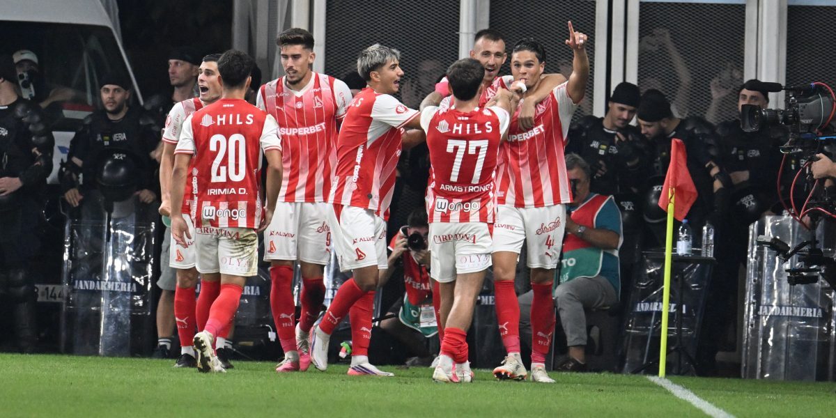Dinamo bate FCSB 2-1! Campos triumfă în derby cu 2 roșii