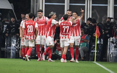 Dinamo bate FCSB 2-1! Campos triumfă în derby cu 2 roșii