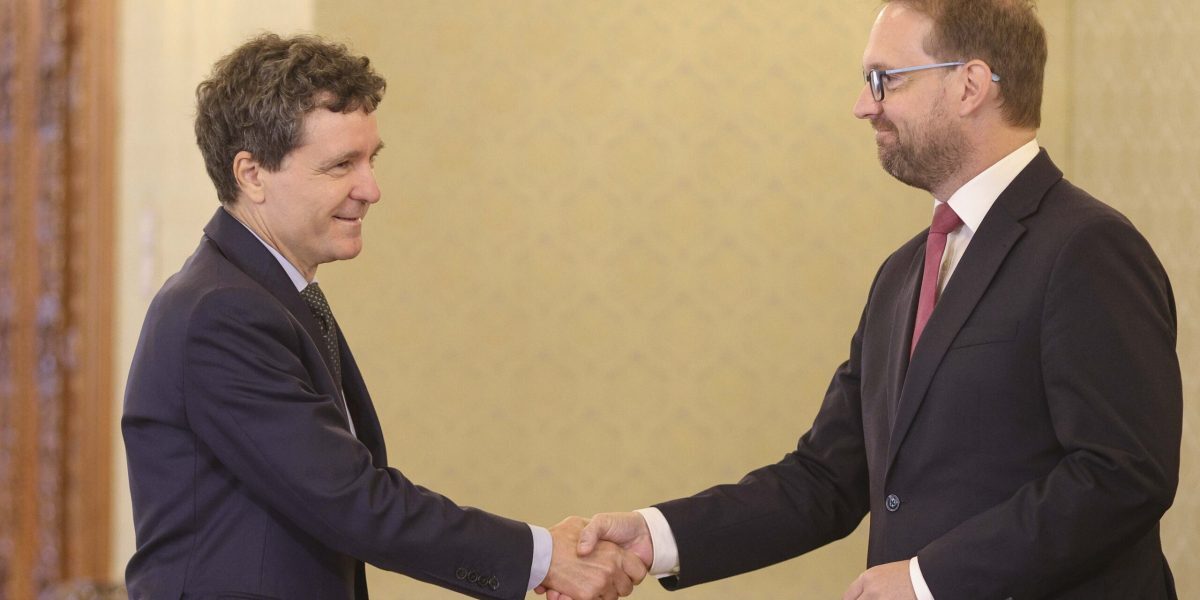 Fritz neagă că i-ar fi spus lui Nicușor Dan „România e problema ta”