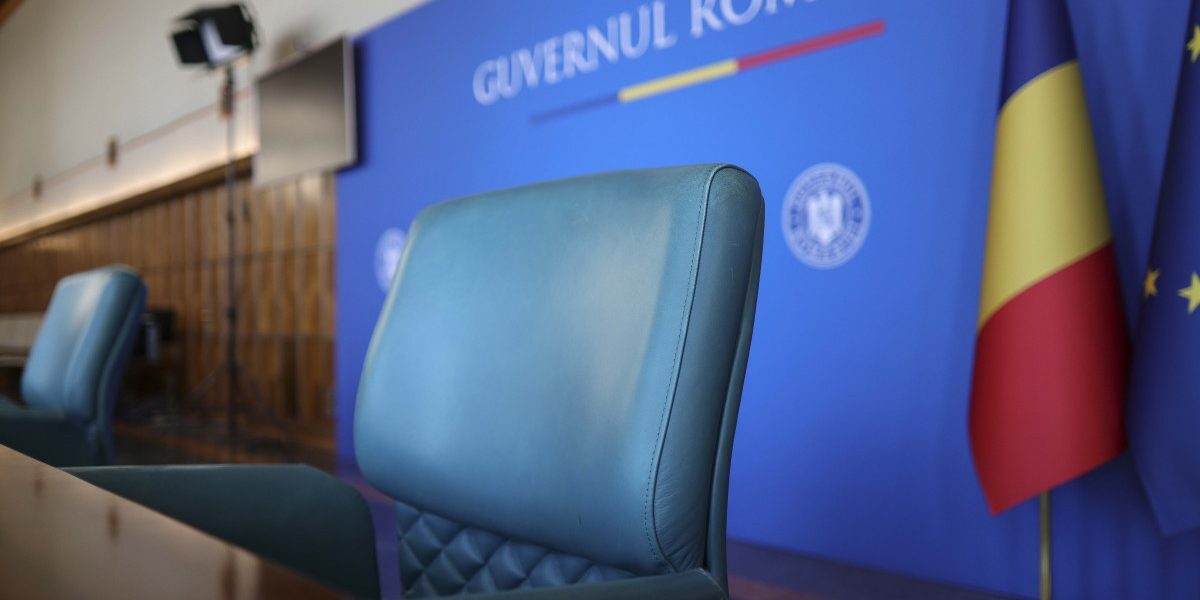 România blocată: 4 luni de criză politică fără guvern deplin