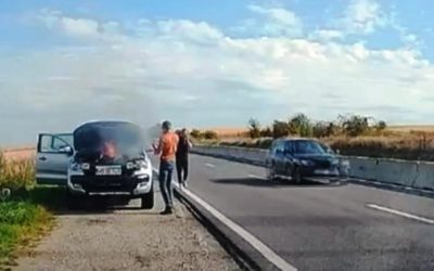 DN1: Flăcări pe șosea, șofer disperat, nimeni nu oprește