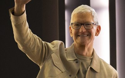 Apple, sfânta schimbare: Cook pleacă după 15 ani de AUR