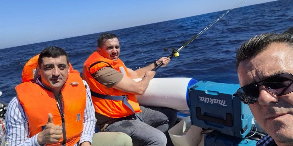 Simion și Dungaciu, pe Athos cu călugări. „Mai întăriți pentru ce va urma”