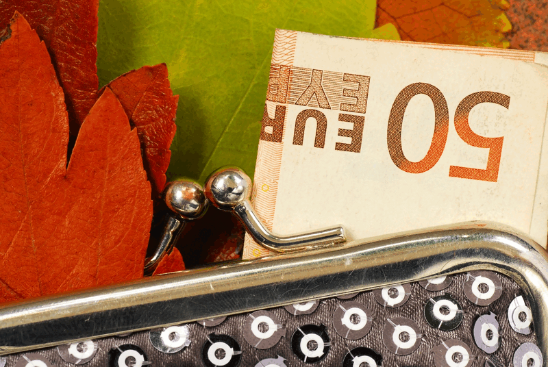 Bani UE pentru creativii români: 900.000 EUR pe proiect