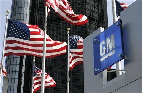 GM, Ford: Război pe noi fronturi, de la armată la energie, după miliarde pierdute