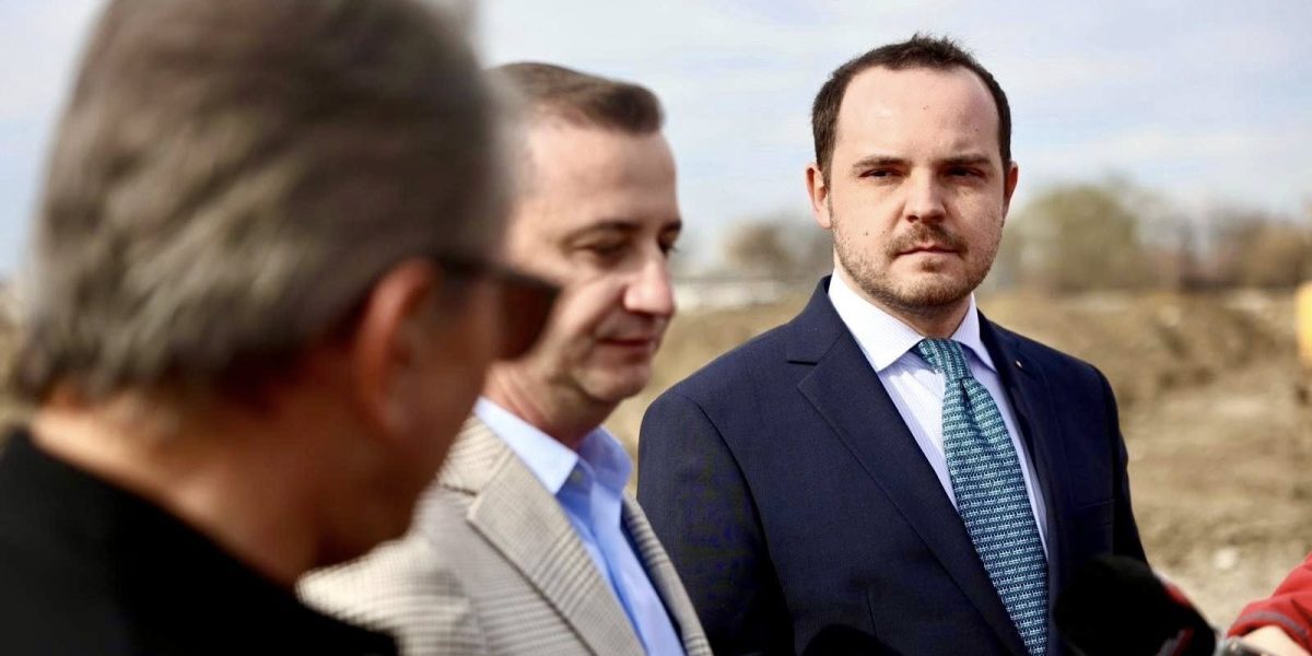 Rogobete (PSD) îl atacă pe Fritz: A gestionat prost ceremonia de la Timișoara
