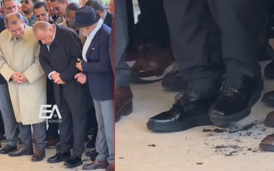 Dursun Ozbek se abține să râdă