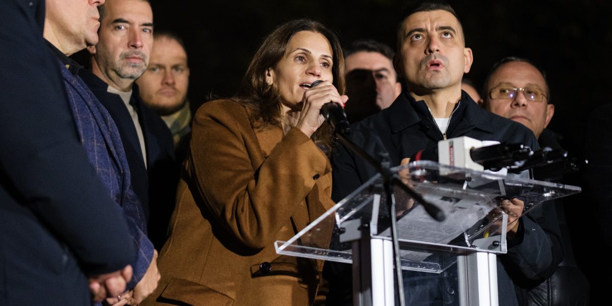 Simion și Alexandrescu, scandal în direct: „Ce ai de faci așa?”