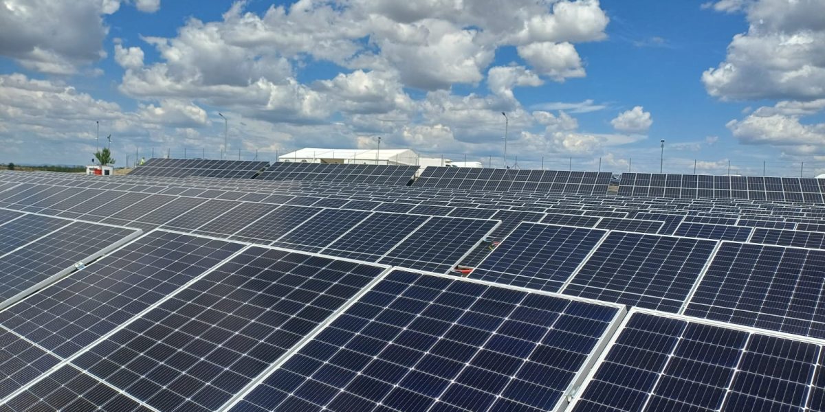 Veniamis, miliarde în verde: Grecu, în forță pe energia solară în România