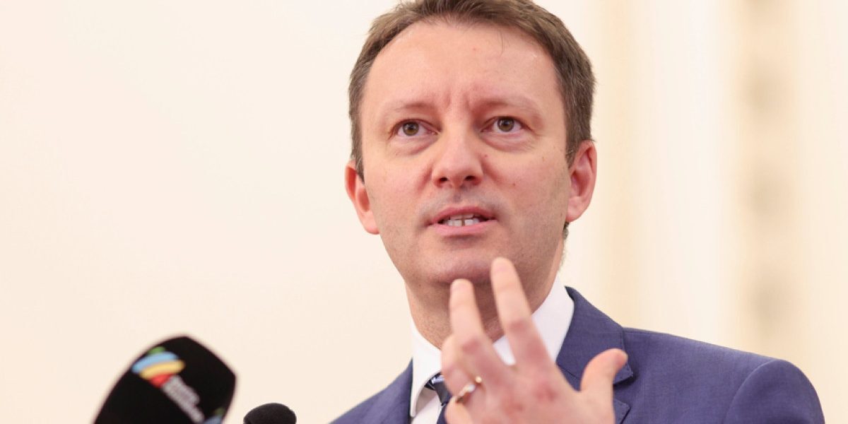 Băsescu: Nicușor Dan a vrut să doboare Guvernul Mureșan