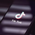 România dă Bruxelles-ului date secrete despre TikTok și alegerile din 2024
